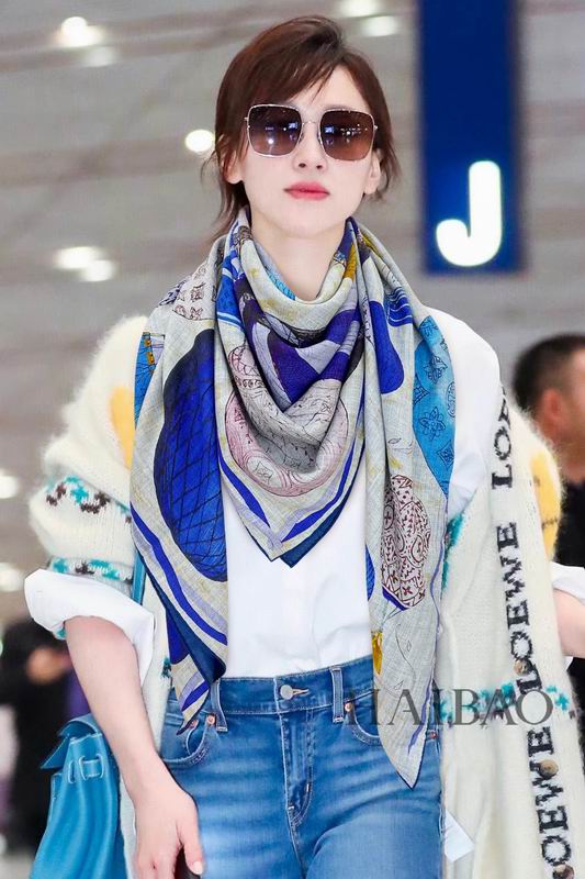 Lenço Louis Vuitton