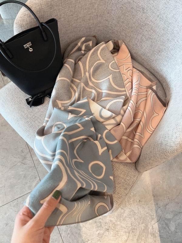 Lenço Louis Vuitton