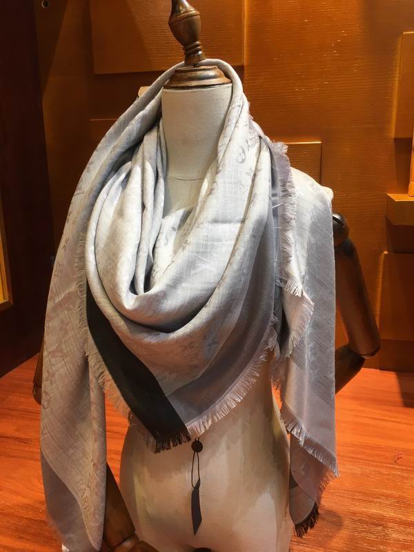 Lenço Louis Vuitton