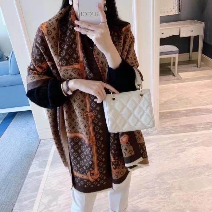 Lenço Louis Vuitton