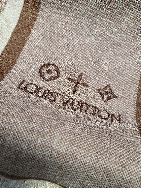 Lenço Louis Vuitton