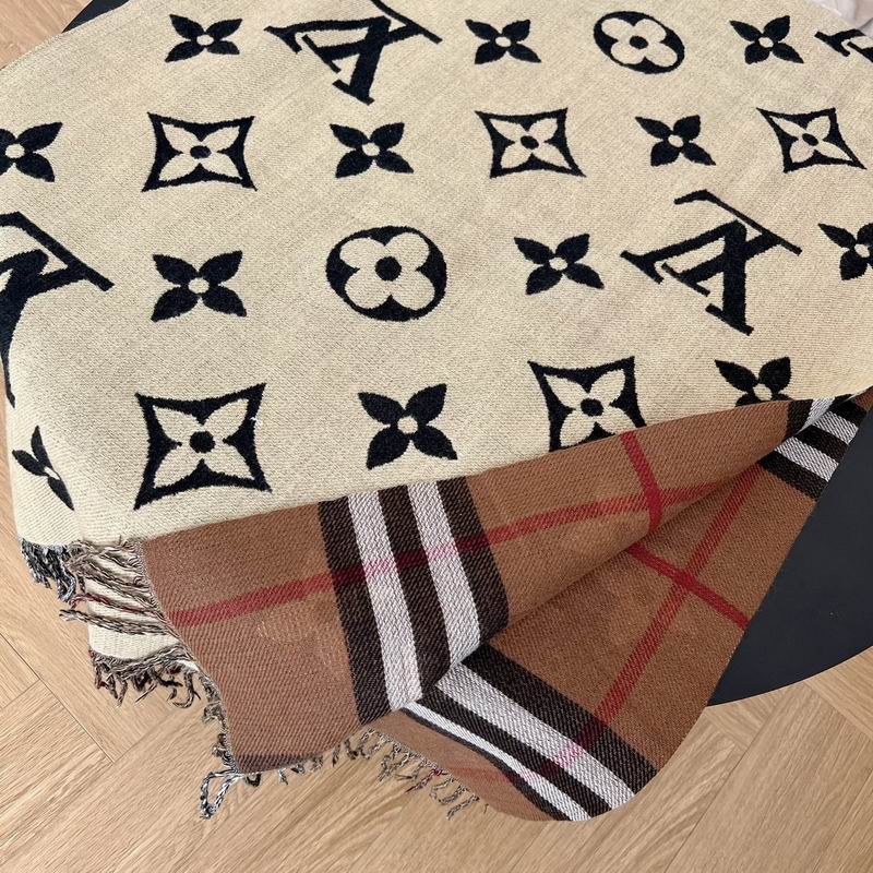 Lenço Louis Vuitton