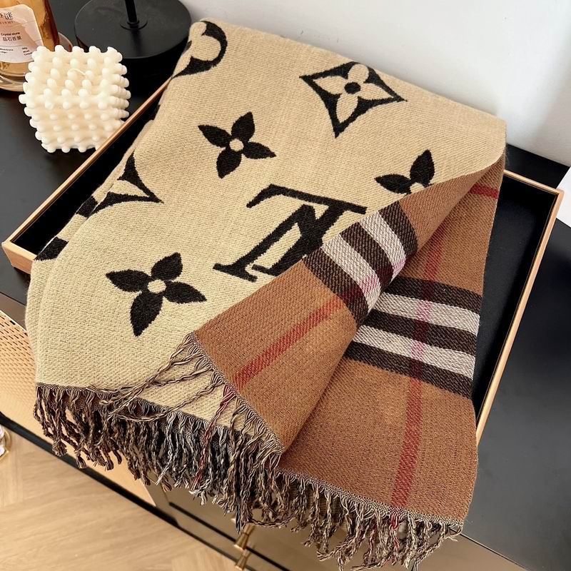 Lenço Louis Vuitton