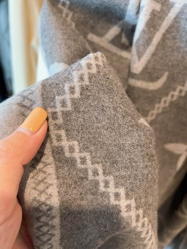 Lenço Louis Vuitton