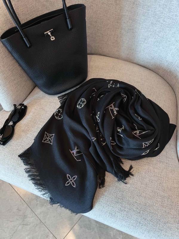 Lenço Louis Vuitton