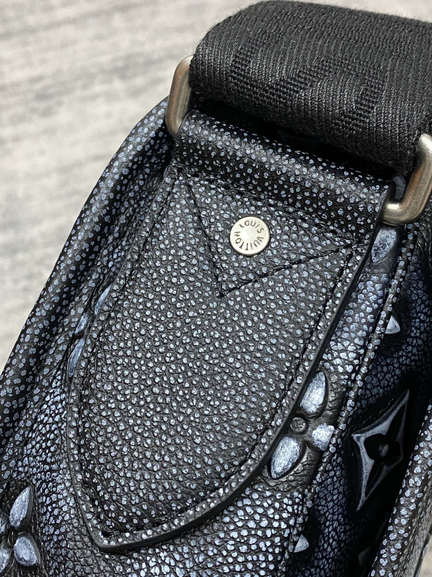 Bolsa Louis Vuitton Masculina