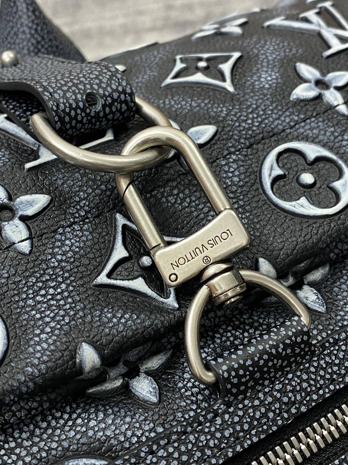 Bolsa Louis Vuitton Masculina