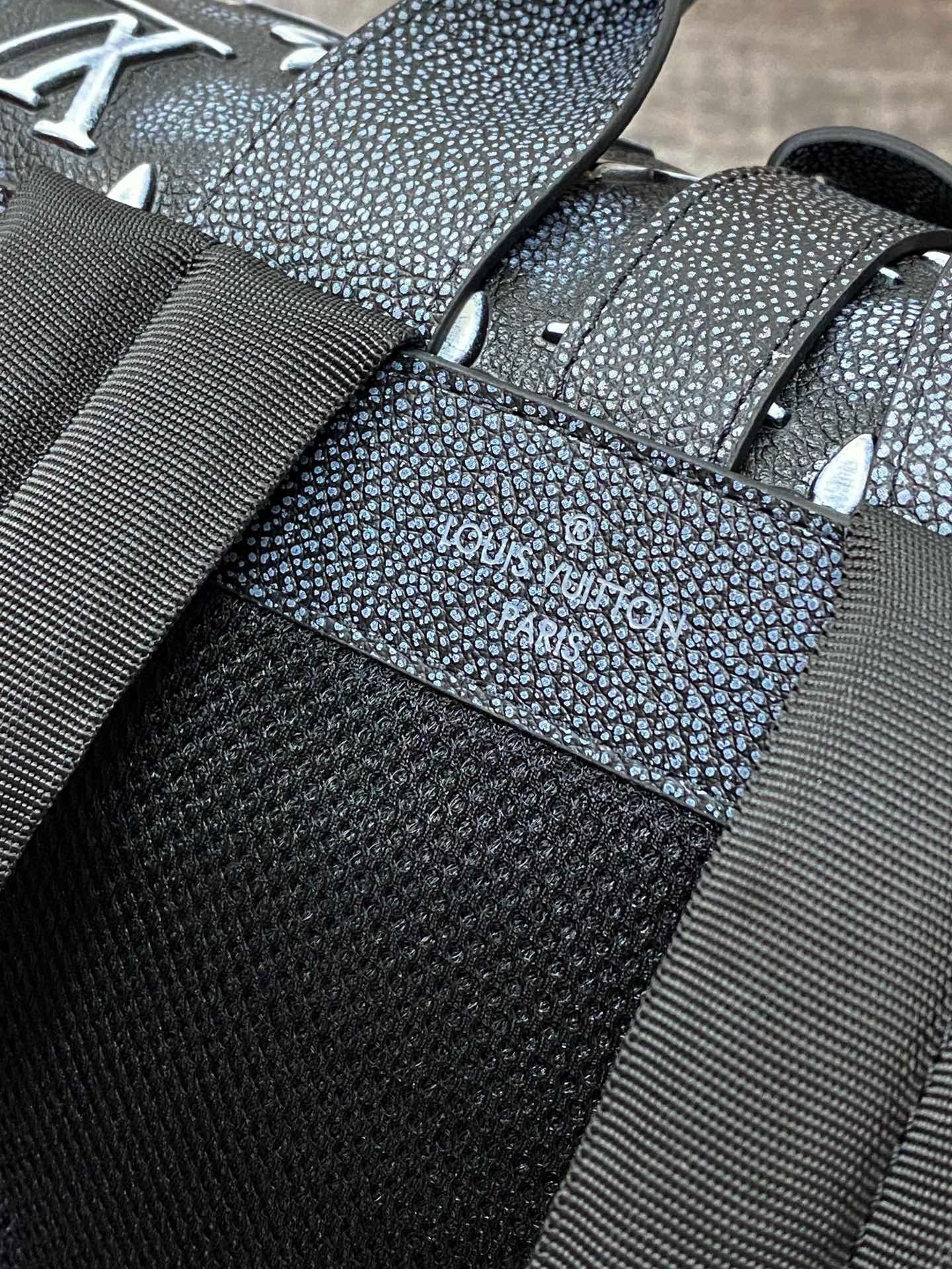 Bolsa Louis Vuitton Masculina