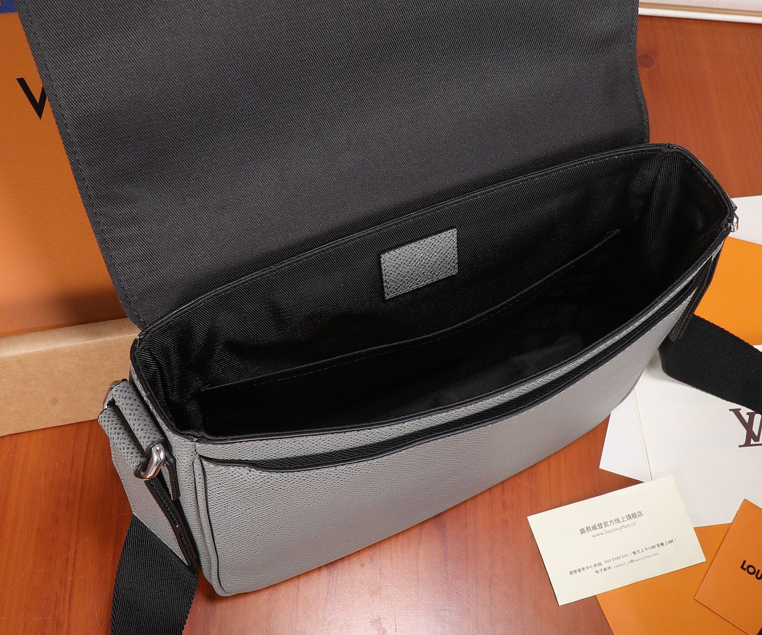 Bolsa Louis Vuitton Masculina