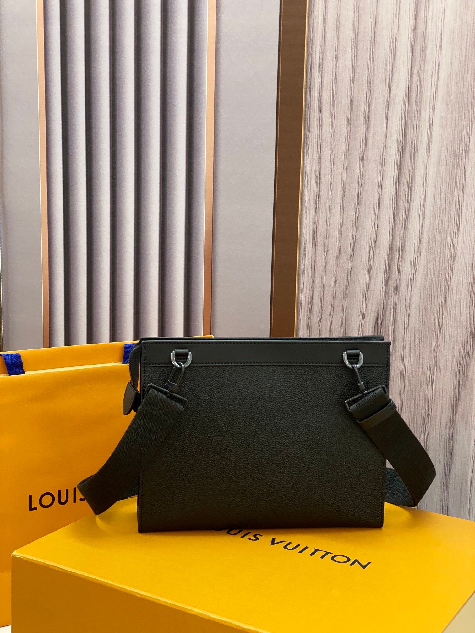 Bolsa Louis Vuitton Masculina
