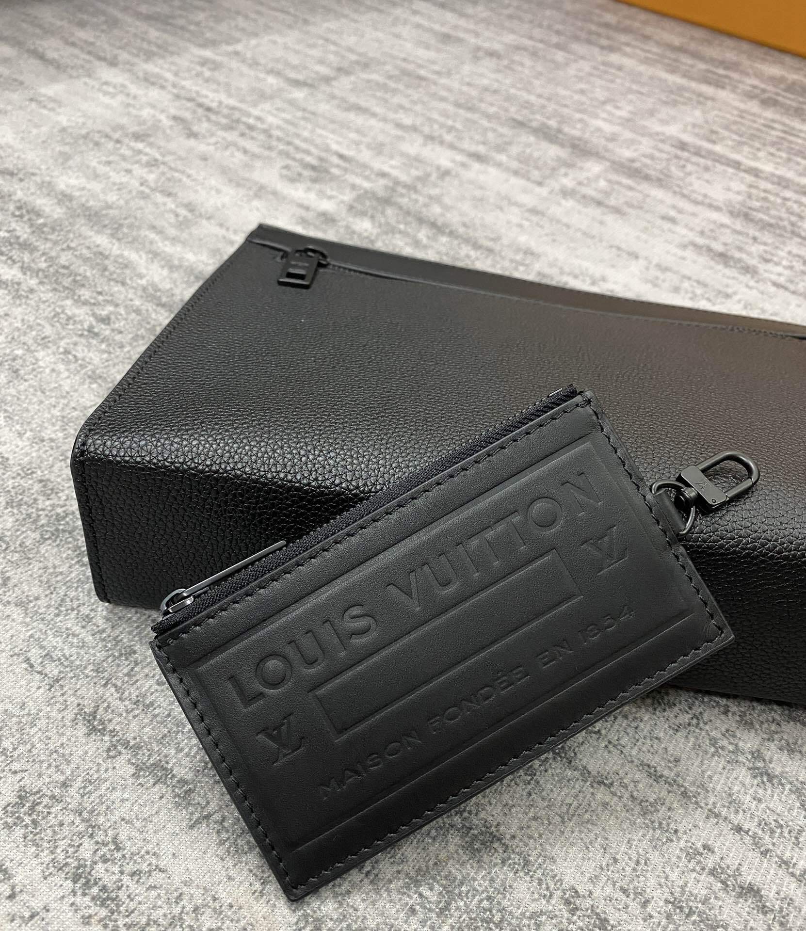 Bolsa Louis Vuitton Masculina