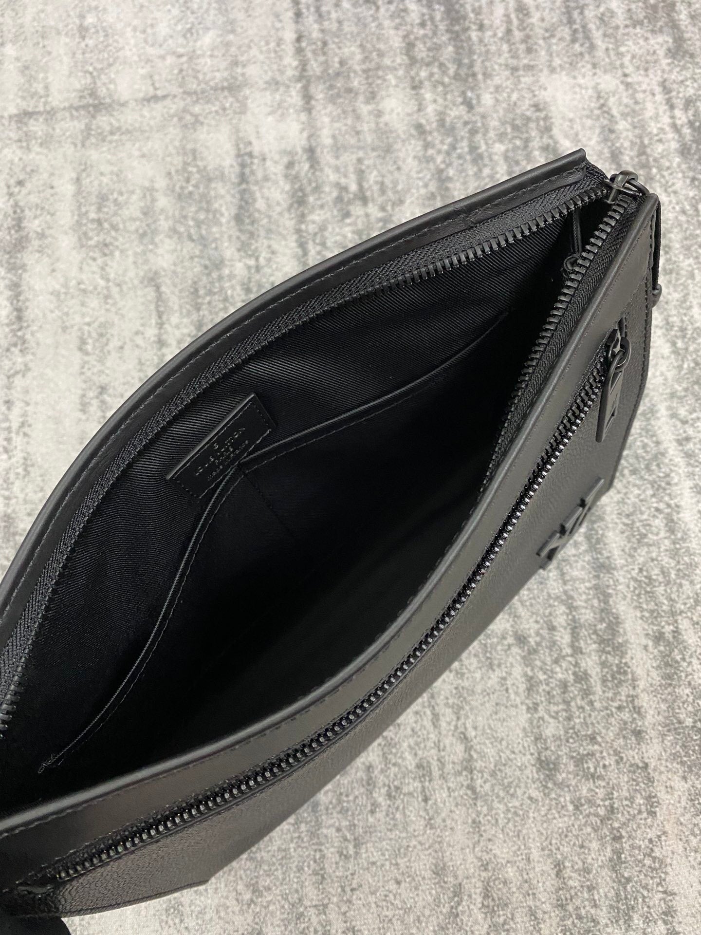 Bolsa Louis Vuitton Masculina