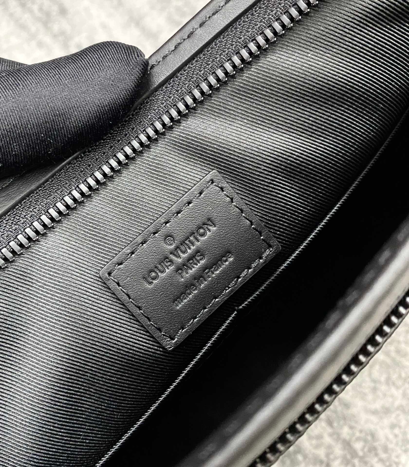 Bolsa Louis Vuitton Masculina
