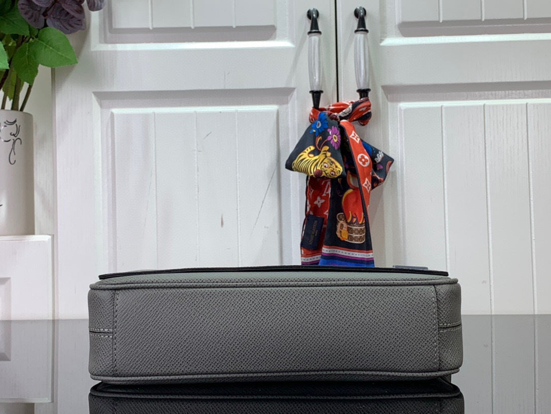 Bolsa Louis Vuitton Masculina