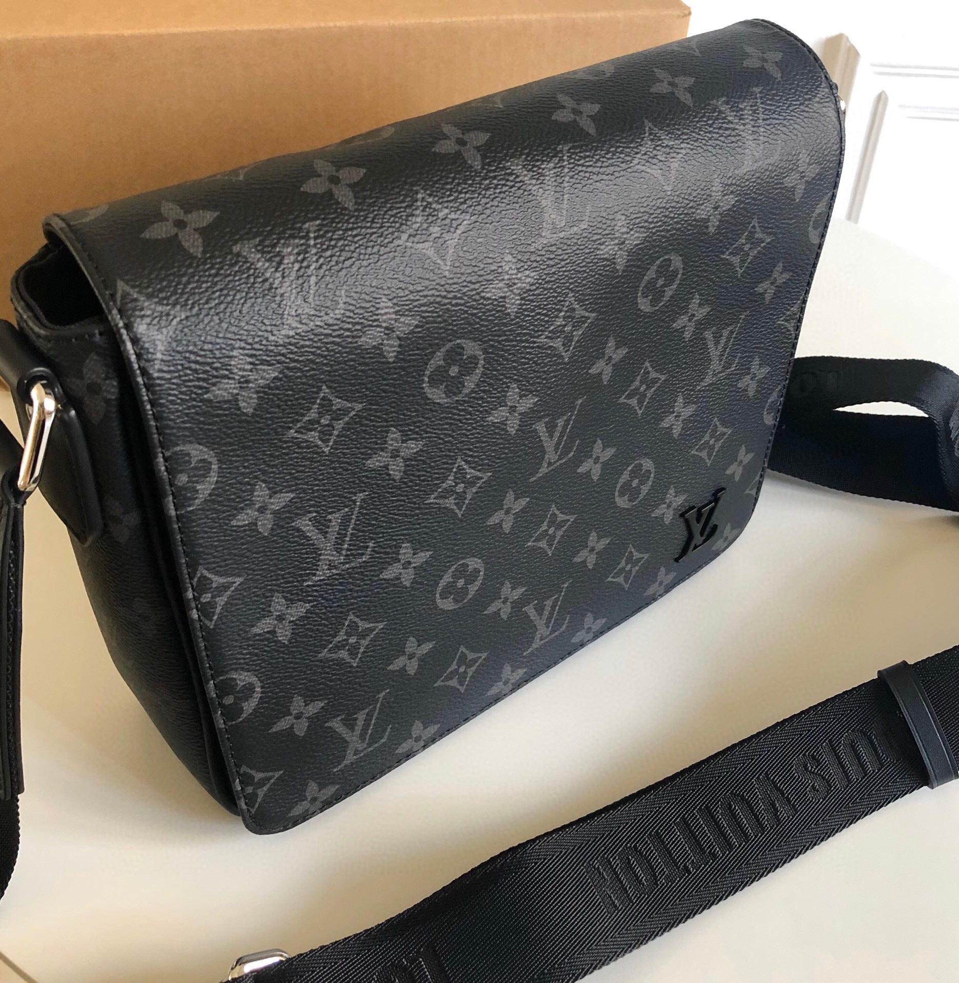 Bolsa Louis Vuitton Masculina