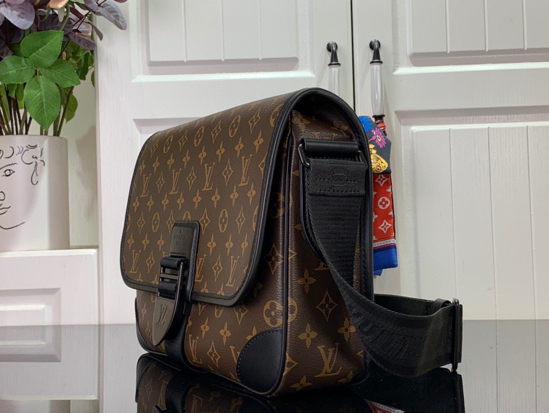 Bolsa Louis Vuitton Masculina