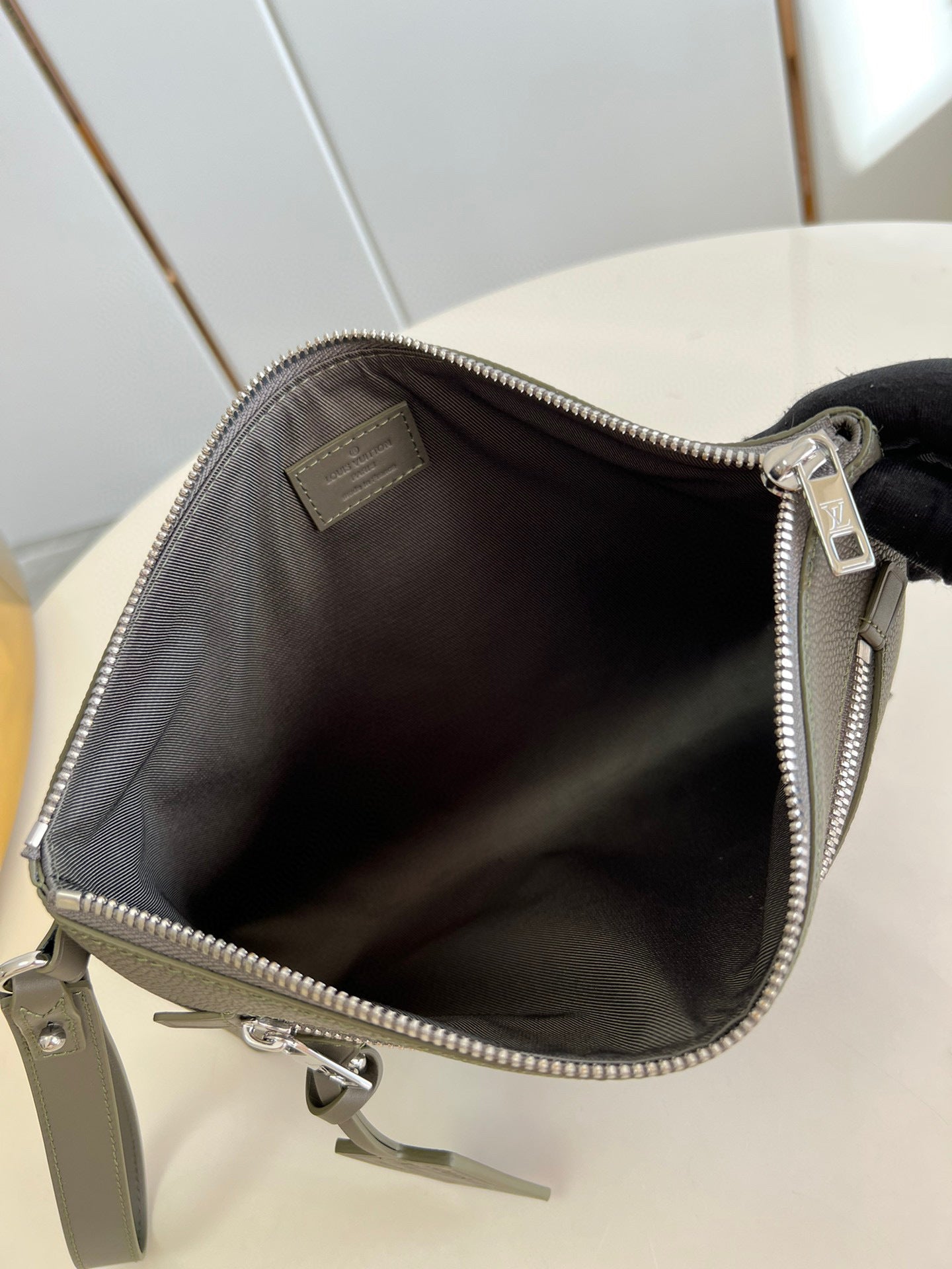 Bolsa Louis Vuitton Masculina