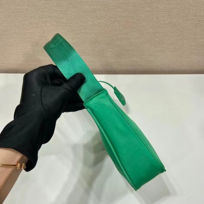 Bolsa Prada Nylon Hobo