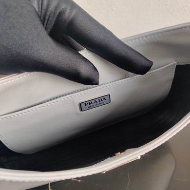 Bolsa Prada Cleo