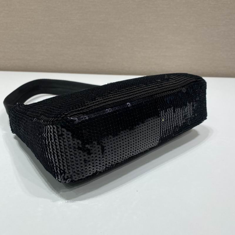 Bolsa Prada Re-Edition Hobo