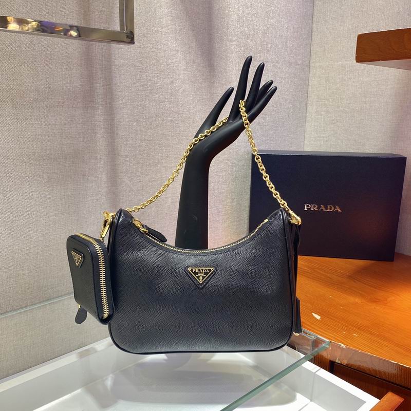 Bolsa Prada Hobo Re-Edition Re-Nylon