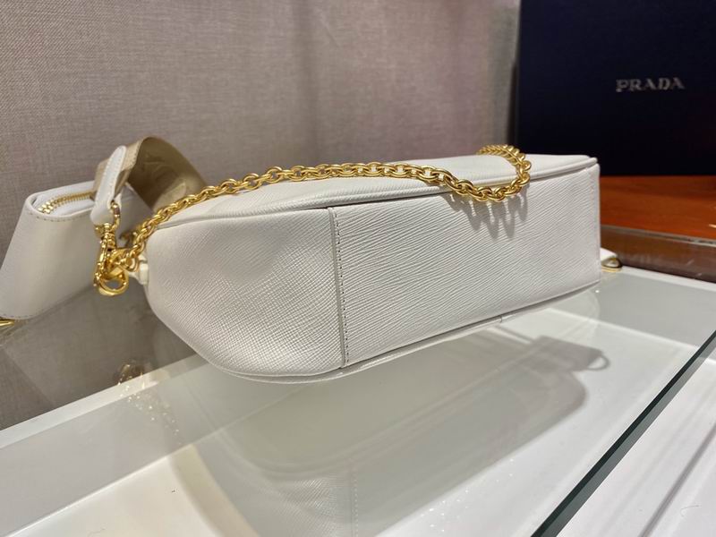 Bolsa Prada Hobo Re-Edition Re-Nylon