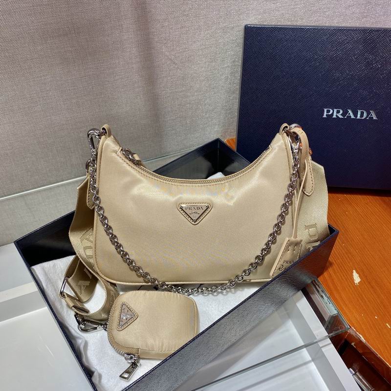 Bolsa Prada Hobo Re-Nylon