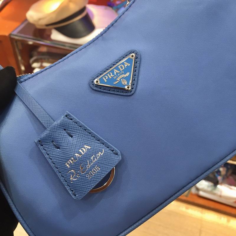 Bolsa Prada Hobo Re-Nylon