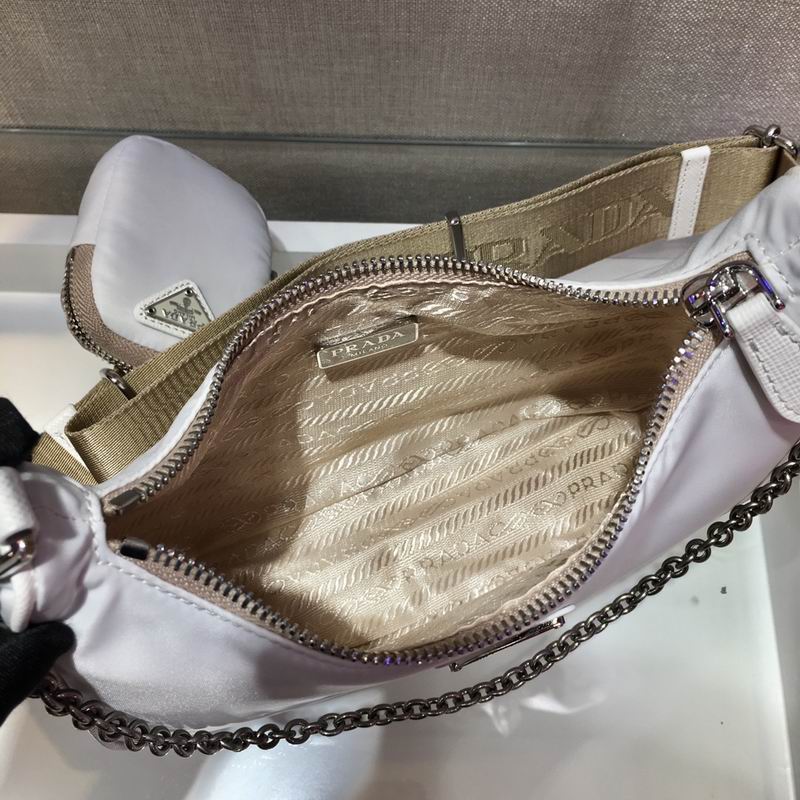Bolsa Prada Hobo Re-Nylon