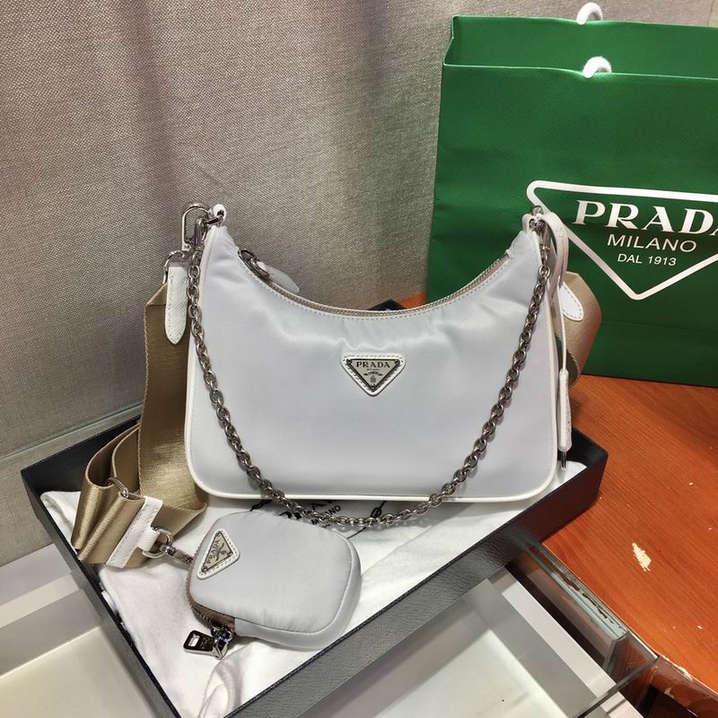 Bolsa Prada Hobo Re-Nylon