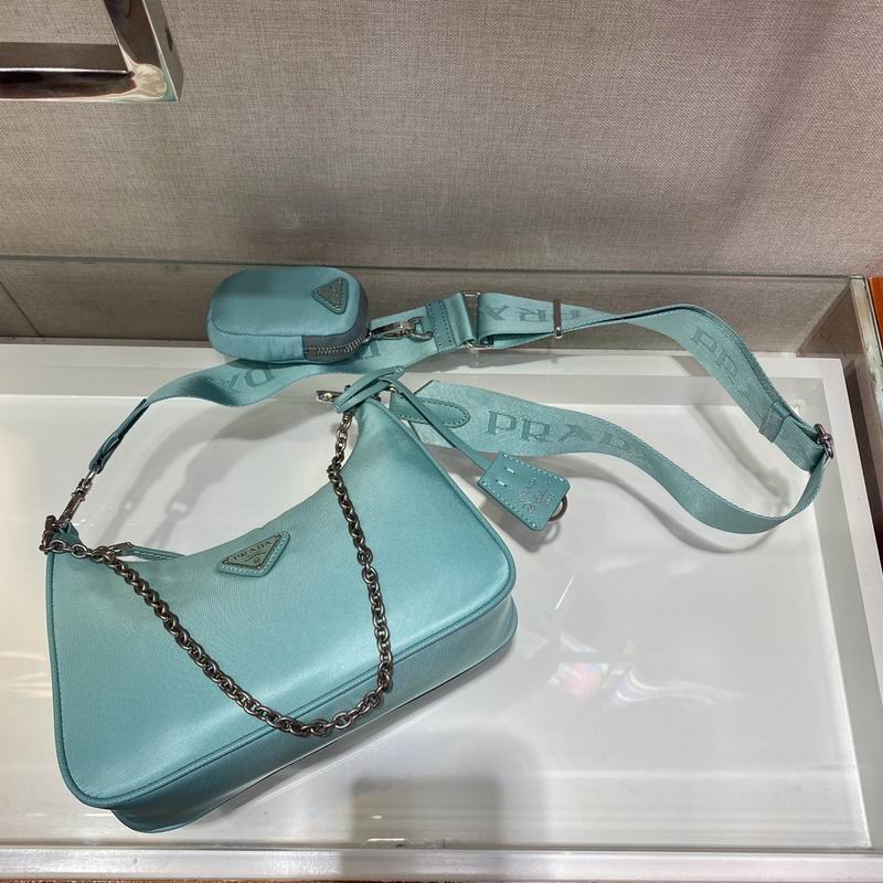 Bolsa Prada Hobo Re-Nylon