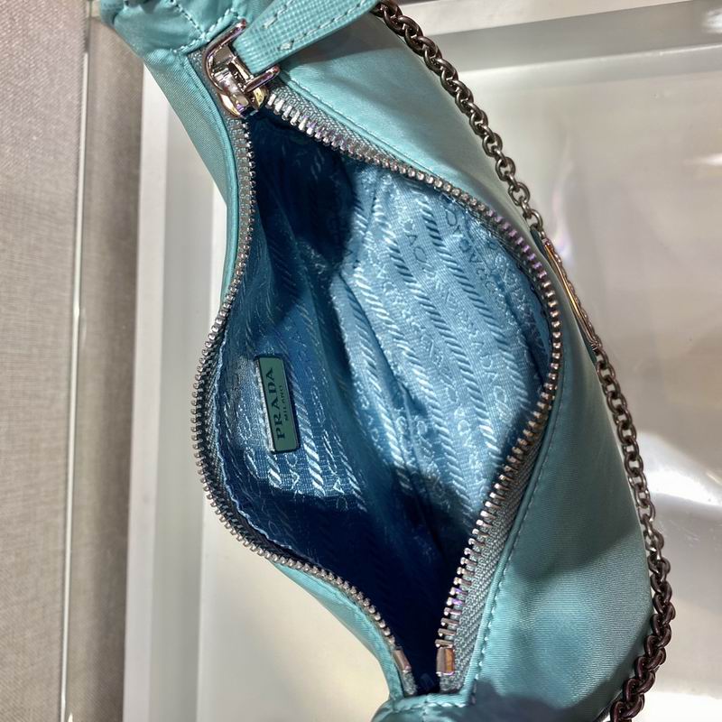 Bolsa Prada Hobo Re-Nylon