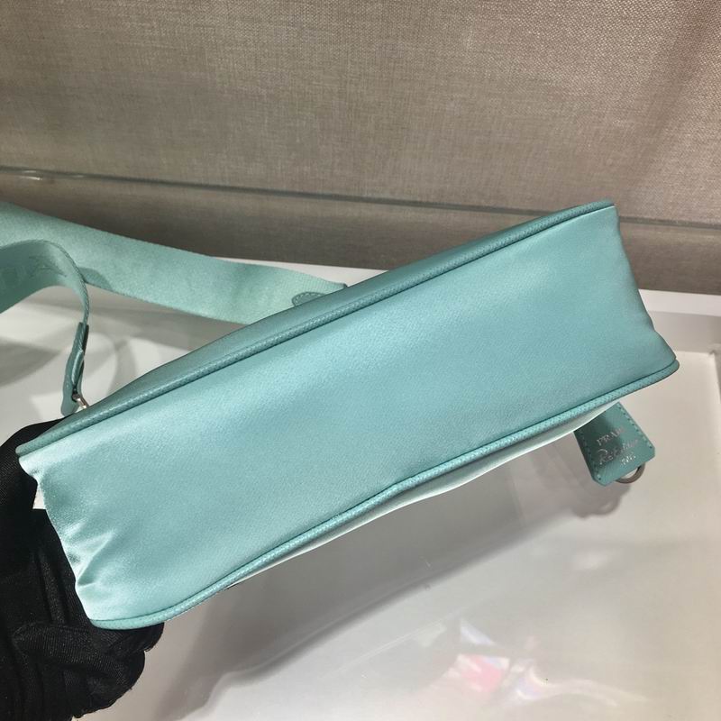Bolsa Prada Hobo Re-Nylon