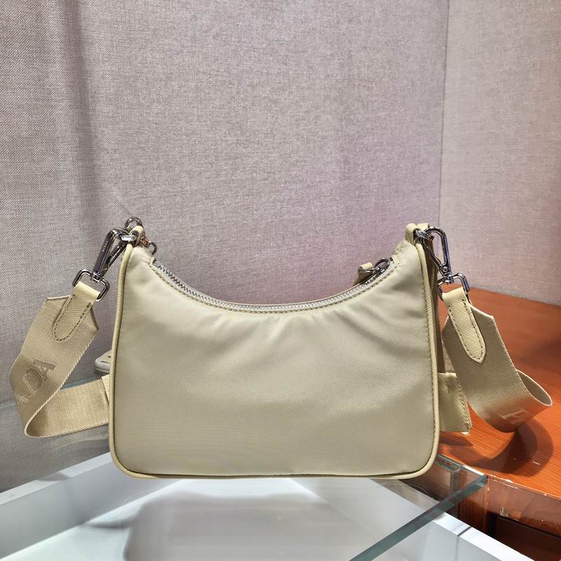 Bolsa Prada Hobo Re-Nylon