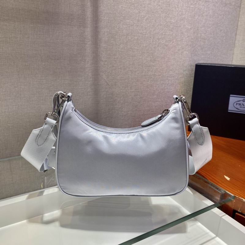 Bolsa Prada Hobo Re-Nylon