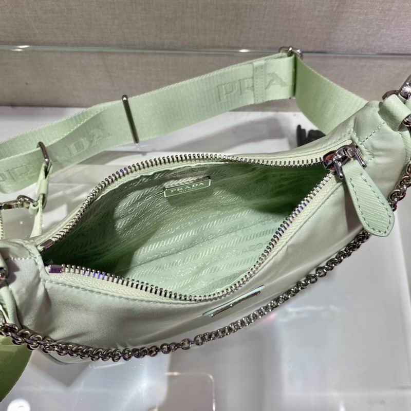 Bolsa Prada Hobo Re-Nylon