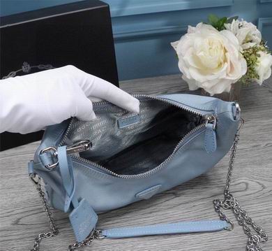 Bolsa Prada Re-Edition