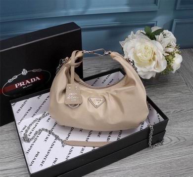 Bolsa Prada Re-Edition