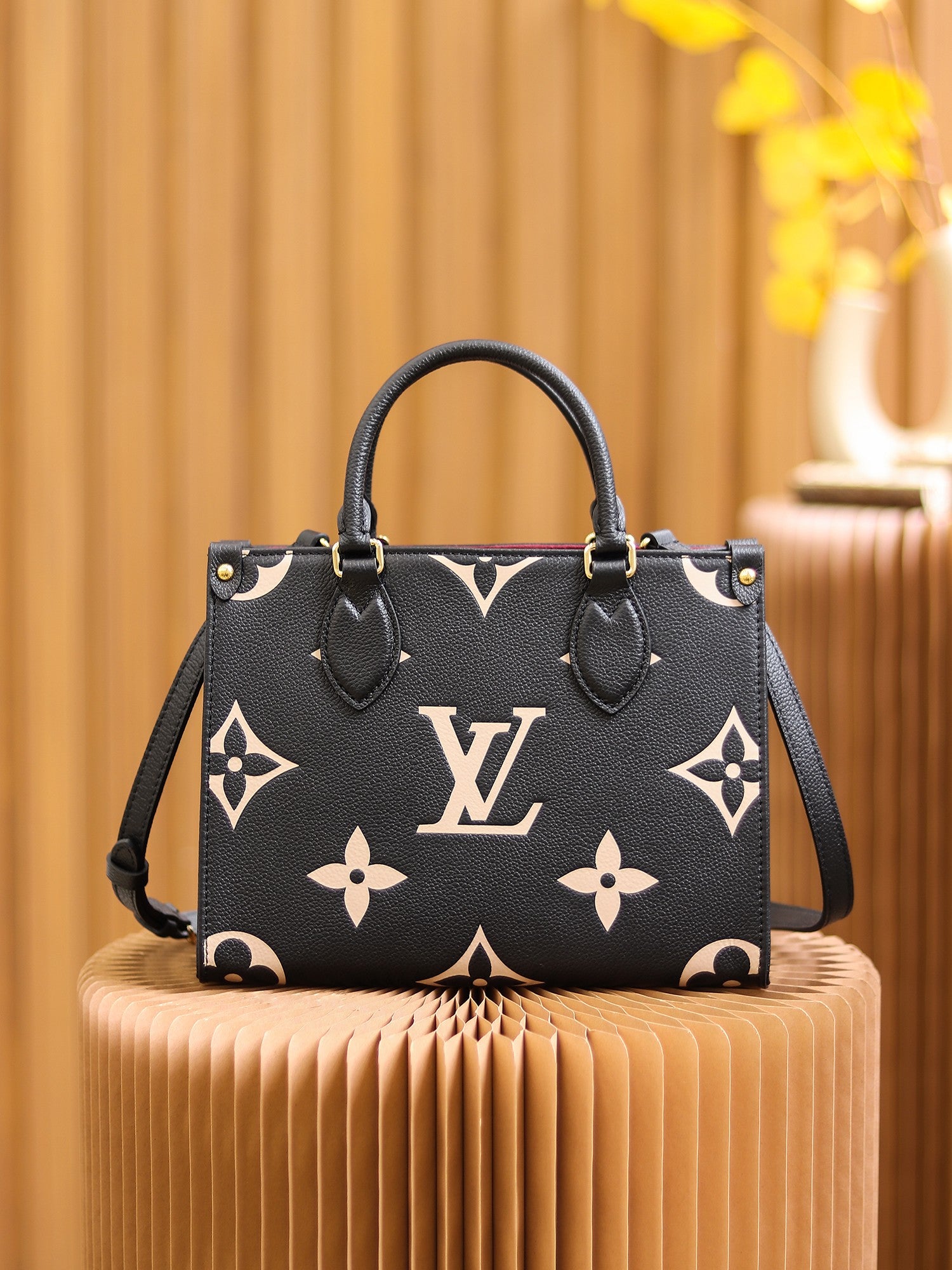 Bolsa Louis Vuitton OnTheGo