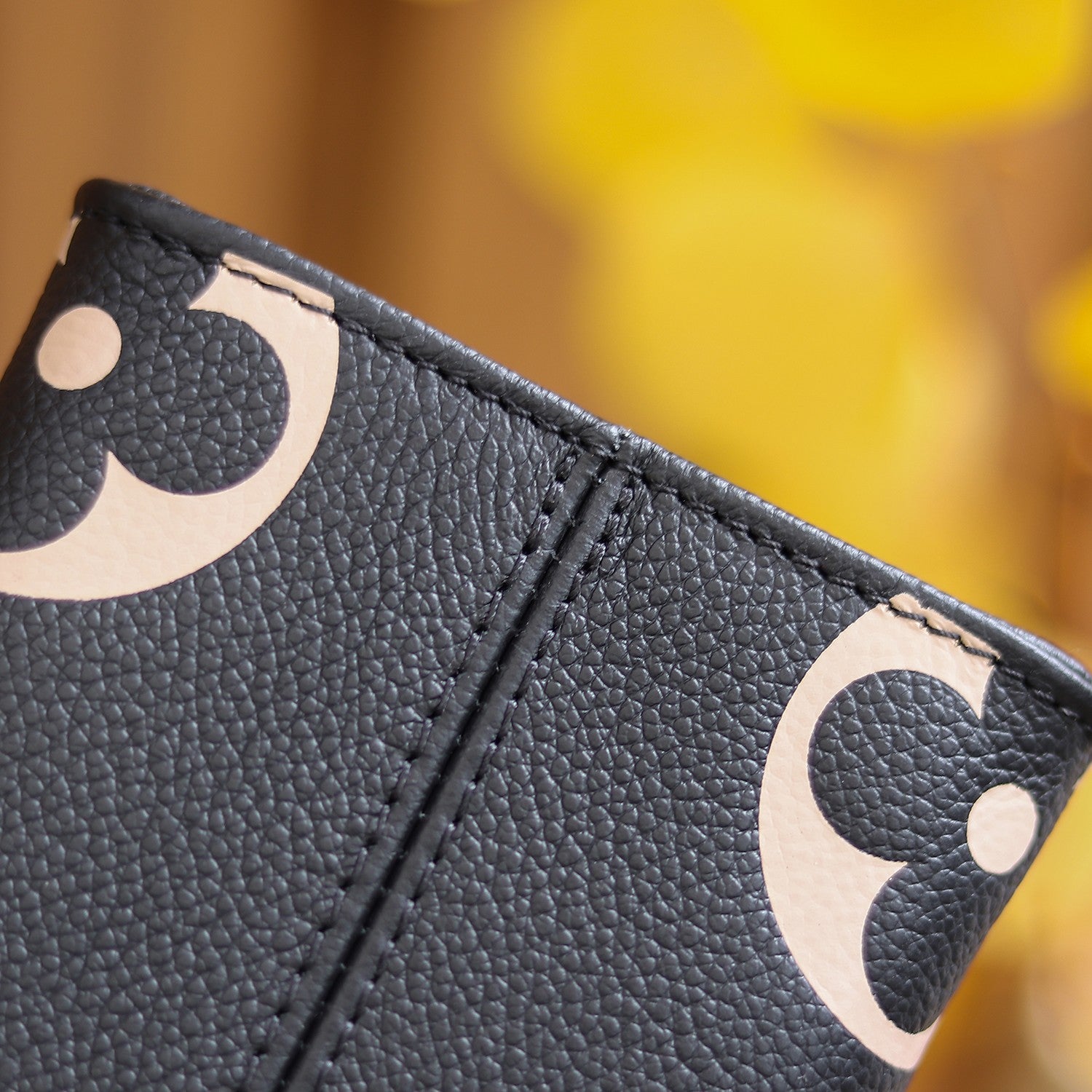 Bolsa Louis Vuitton OnTheGo