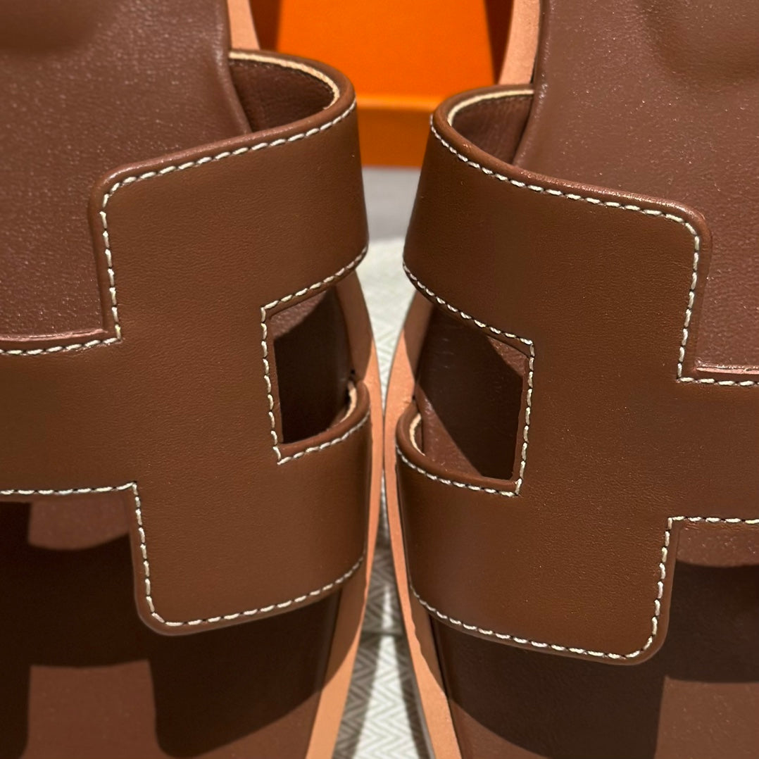 Sandália Hermès