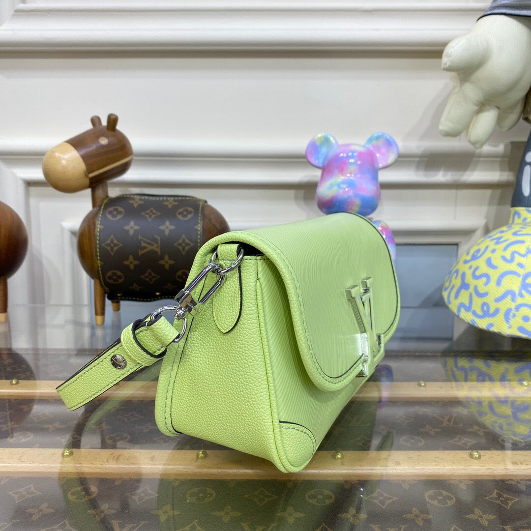 Bolsa Louis Vuitton Buci