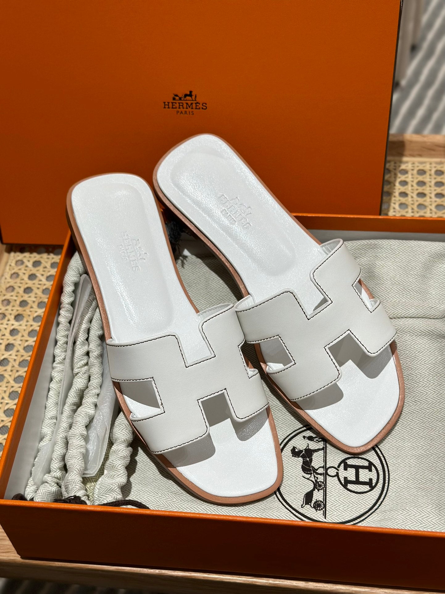 Sandália Hermès