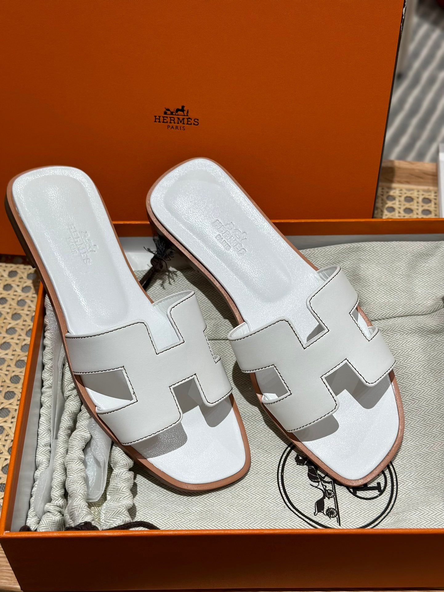 Sandália Hermès