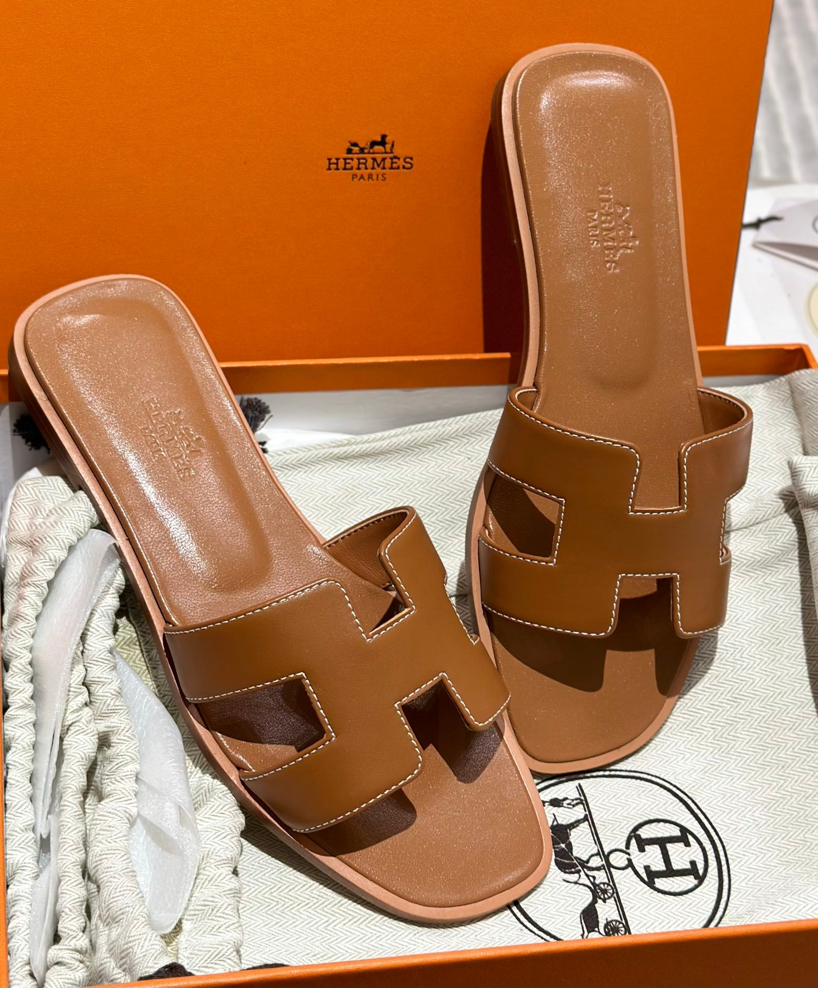 Sandália Hermès