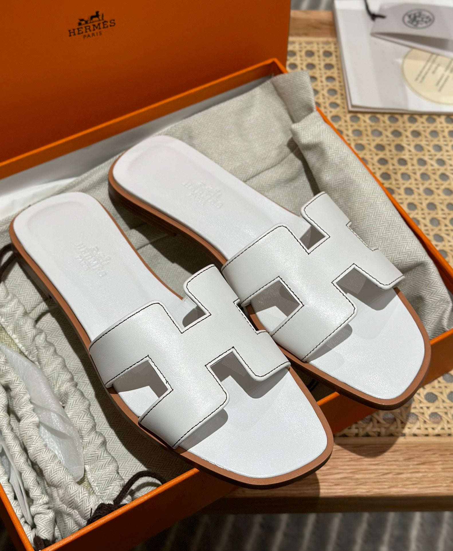 Sandália Hermès