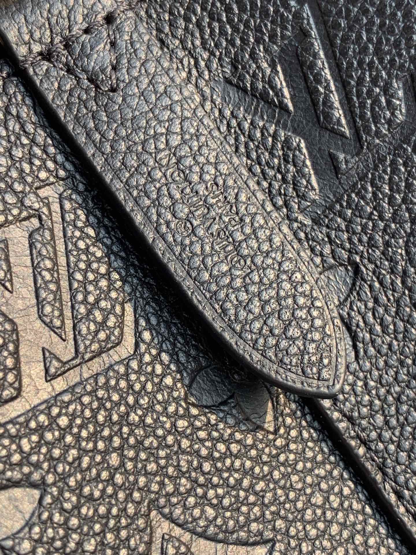 Bolsa Louis Vuitton NéoNoé