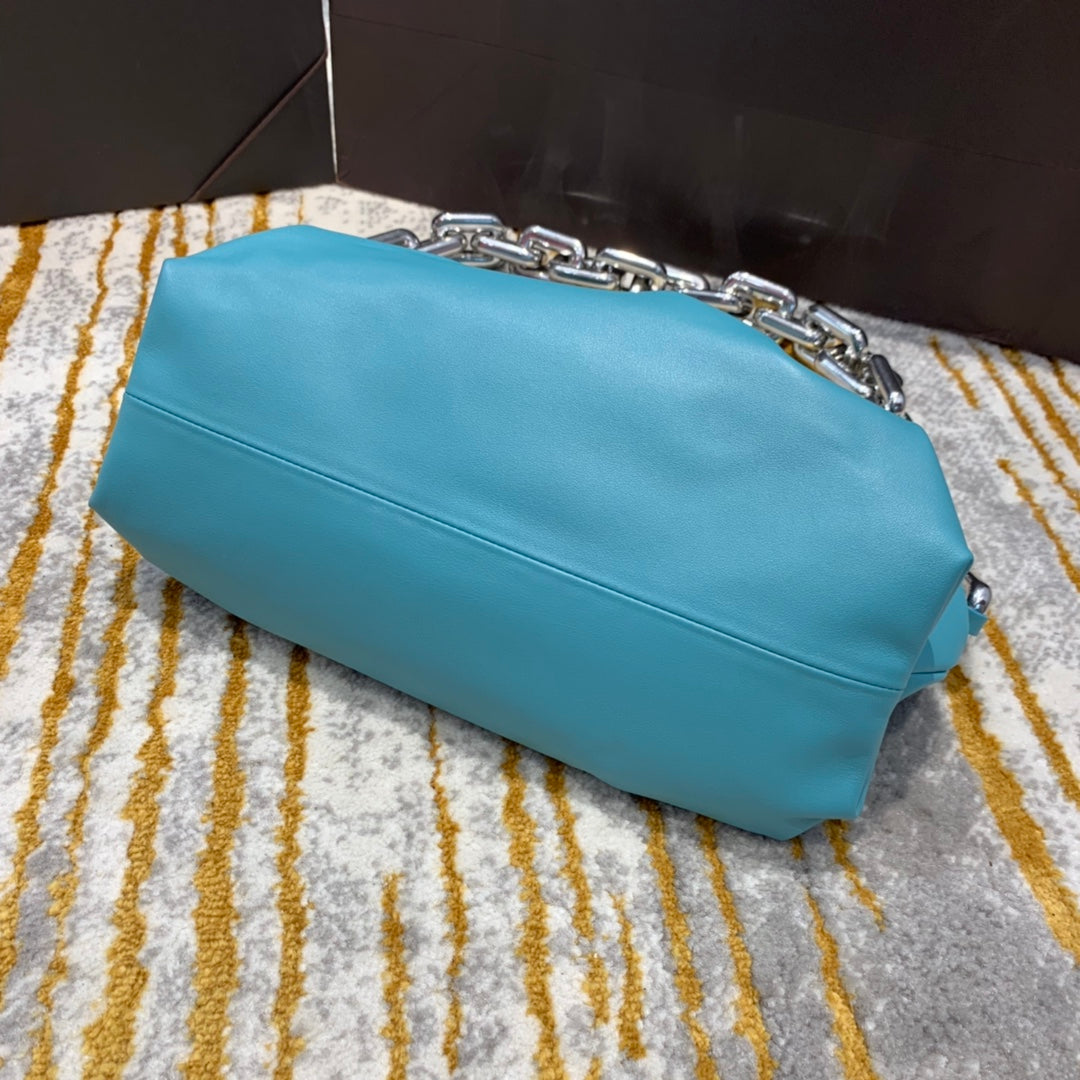 Bolsa Bottega Veneta 𝙏𝙃𝙀 𝘾𝙃𝘼𝙄𝙉 𝙋𝙊𝙐𝘾𝙃 31CM BAG