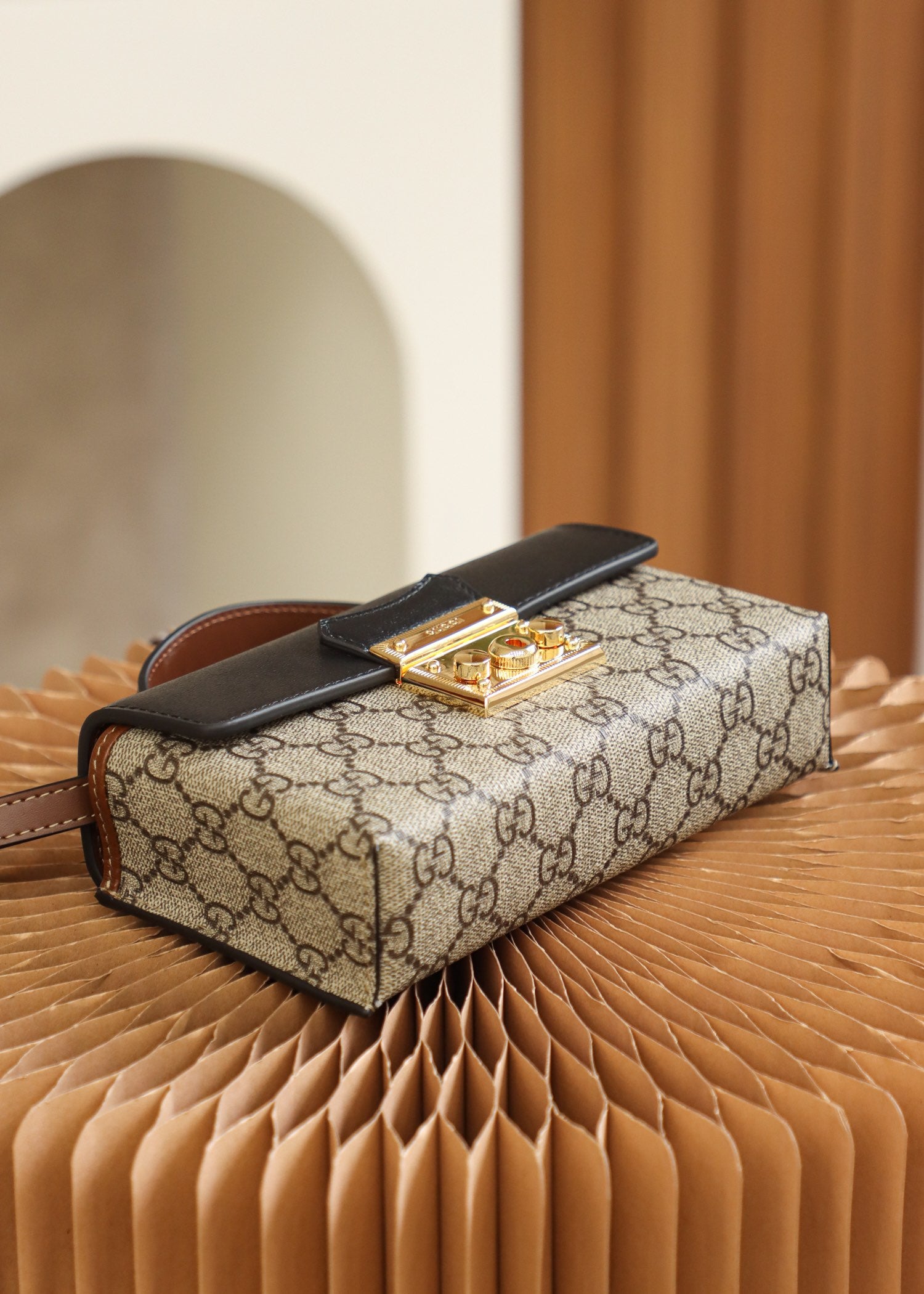 Bolsa Gucci Padlock mini bag