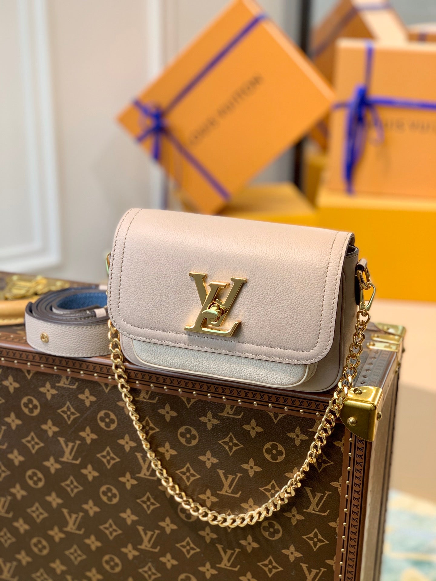 Bolsa Louis Vuitton Lockme Tender